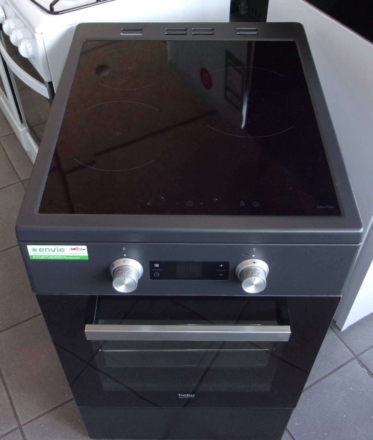 Cuisinière électrique 4 Foyers Inductions BEKO Envie Anjou