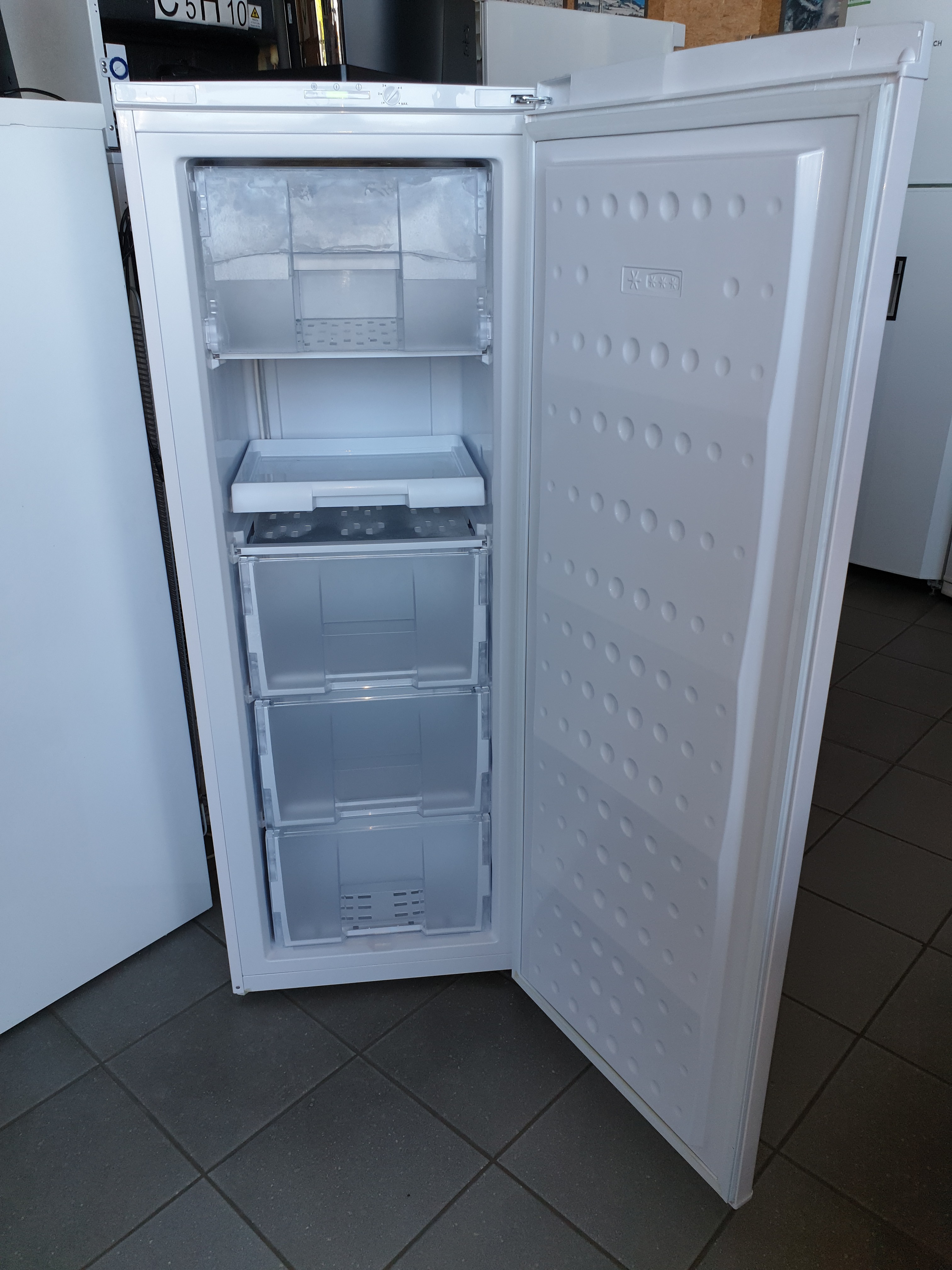 Congélateur Armoire 176L LISTO Envie Anjou