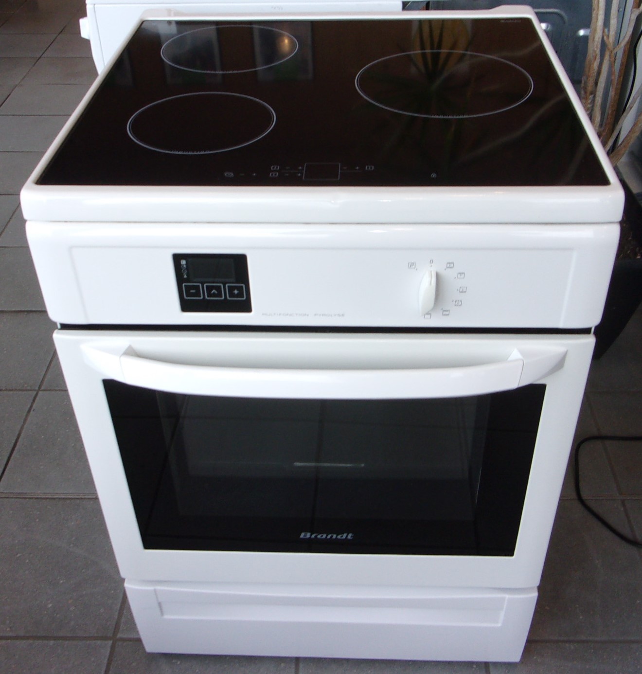 Cuisinière Electrique Induction 4 Feux Brandt Envie Anjou