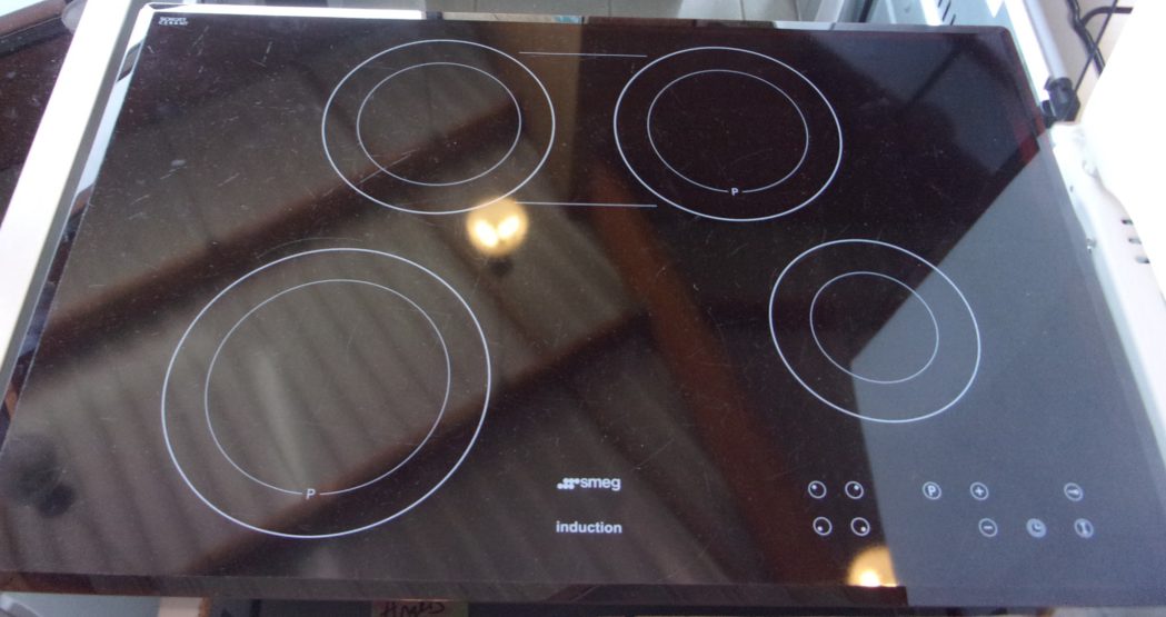 Plaque induction SMEG