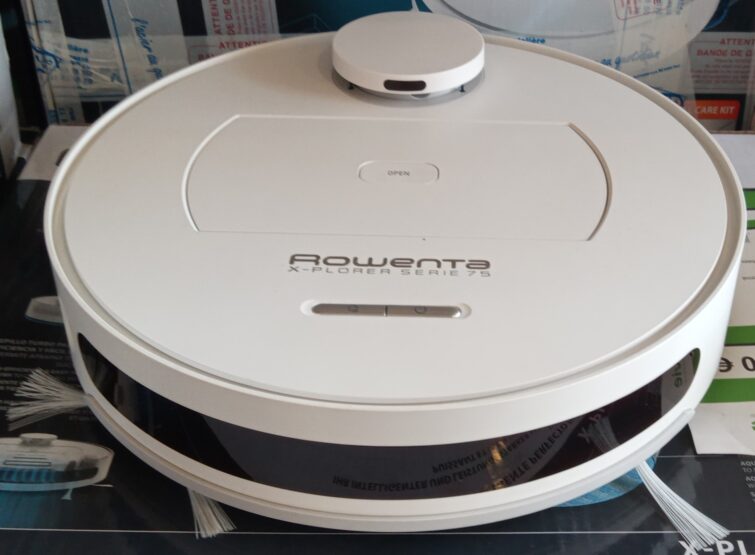 Aspirateur robot Seb Rowenta X-plorer Serie 75