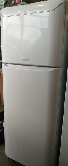 Réfrigérateur double Froid ARISTON