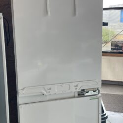 Réfrigérateur ENCASTRABLE