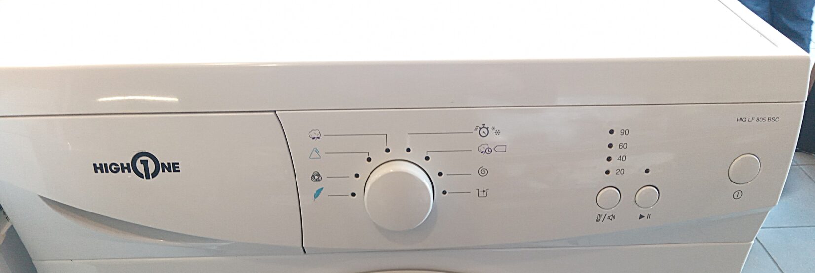 Lave linge hublot HIGH ONE