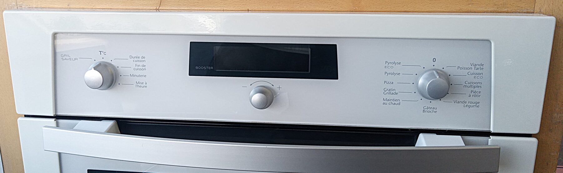 Four encastrable SAUTER