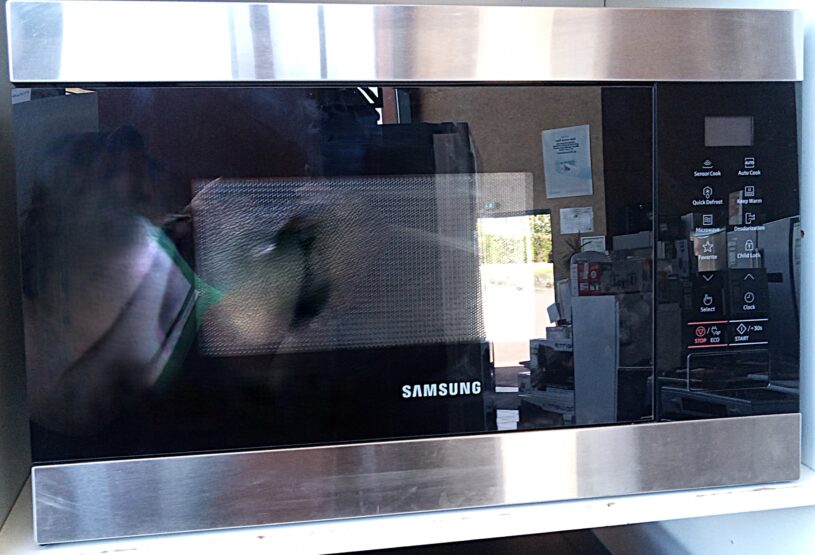 Four Micro ondes SAMSUNG