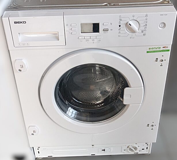 Lave linge Hublot BEKO